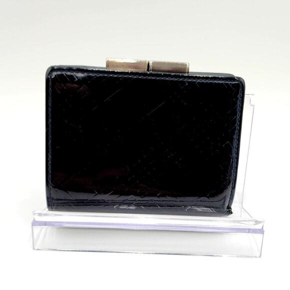 BURBERRY Black embossed patent leather kiss lock compact wallet - Picture 4 of 16